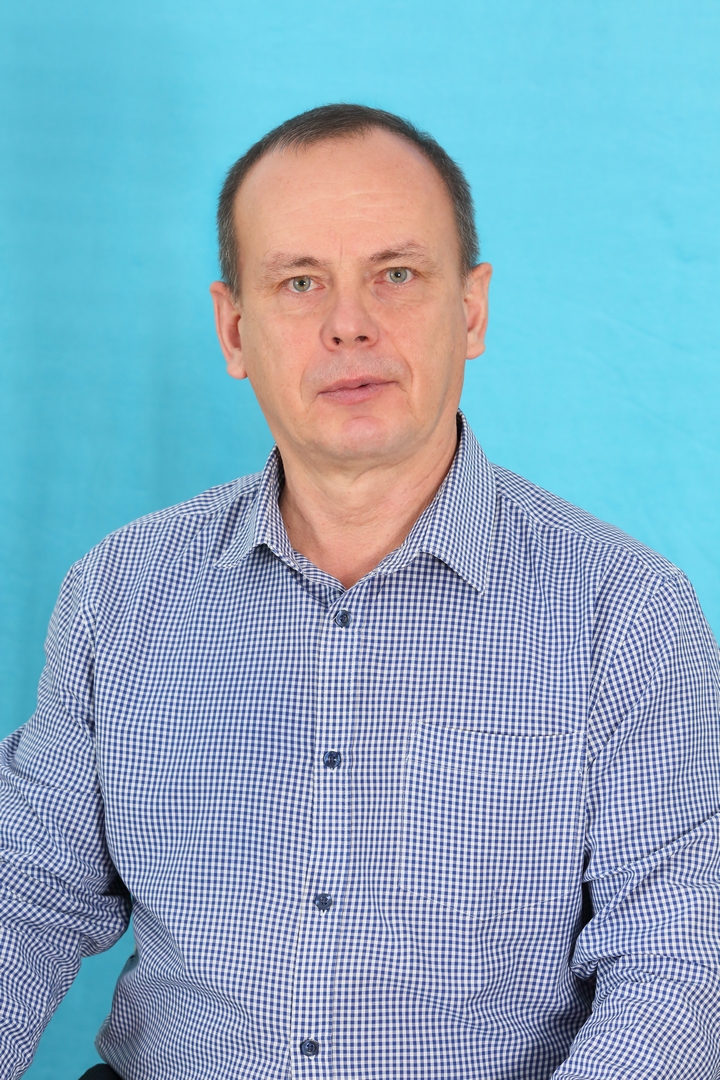 Петров Алексей Яковлевич.