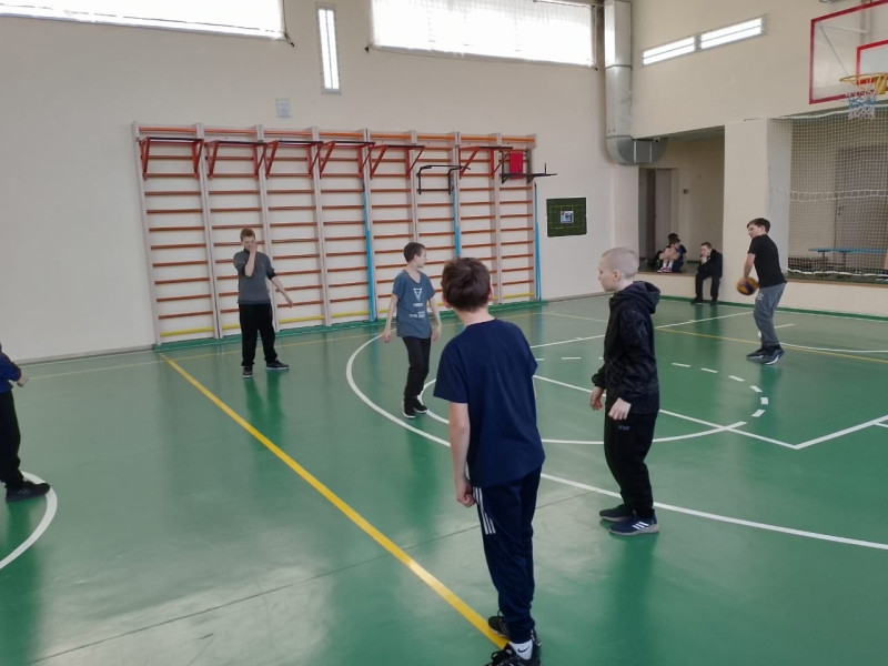 23 марта прошли соревнования по пионерболу среди обучающихся Варгашинского района..